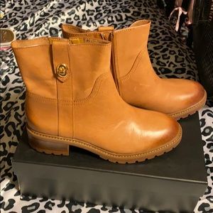 $245 COACH BOOTS 🥾